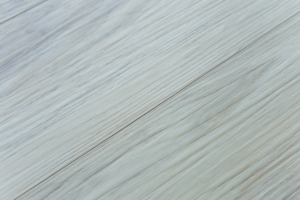 Замковая ПВХ плитка "Art Tile" Клён Жемчужный (1220*152*5 мм) — купить в Великом Новгороде