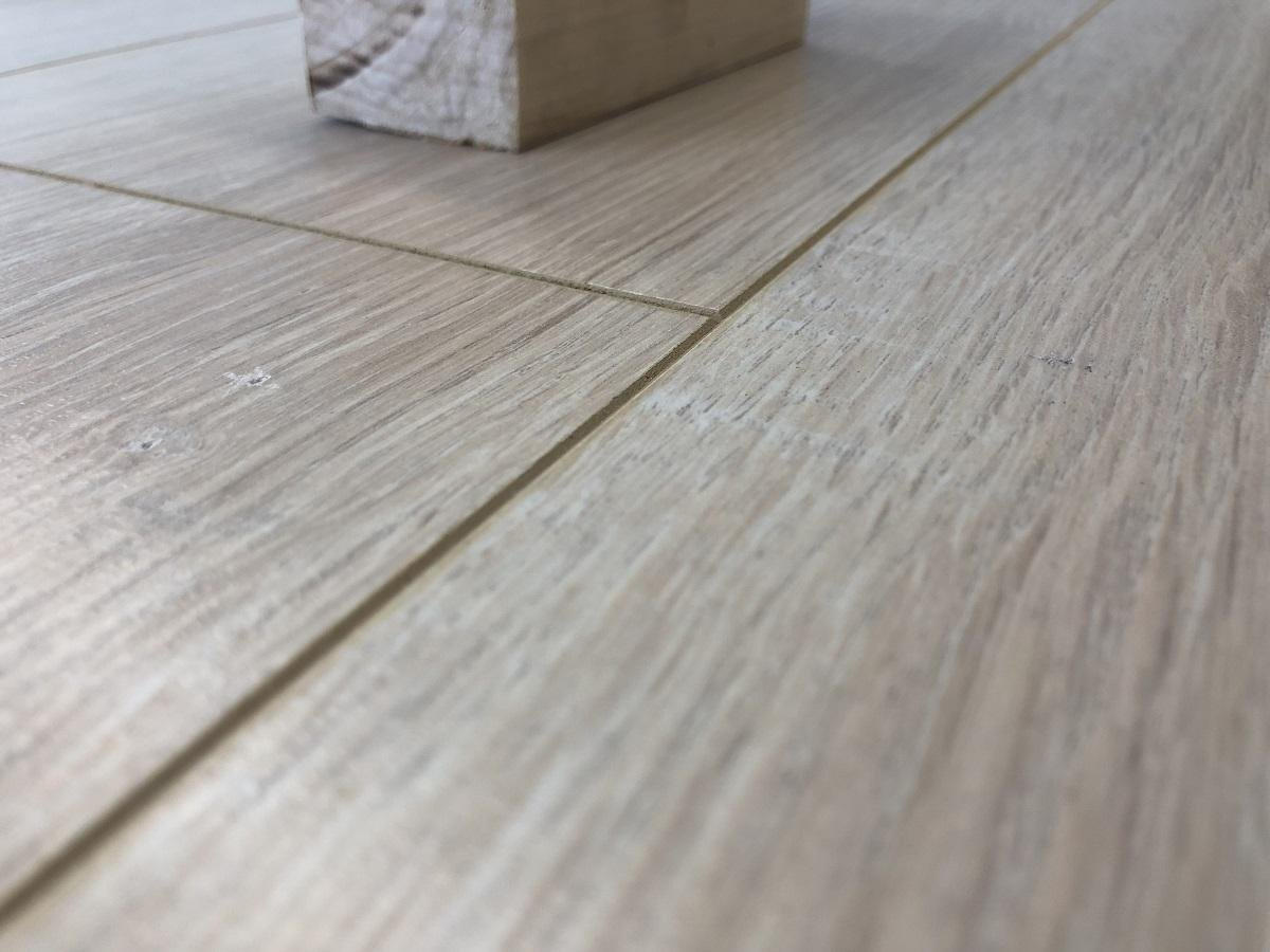 Ламинат "SunFloor" 8/32 4V Дуб Самоа 33 (1380*193*8 мм) — купить в Великом Новгороде