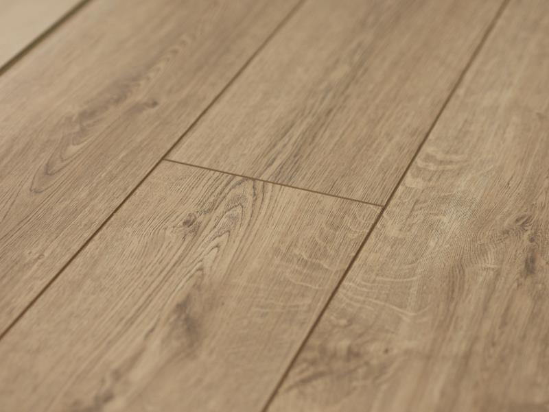 Ламинат "Ламинели" Дуб Состаренный (1382*195*8 мм) — купить в Великом Новгороде