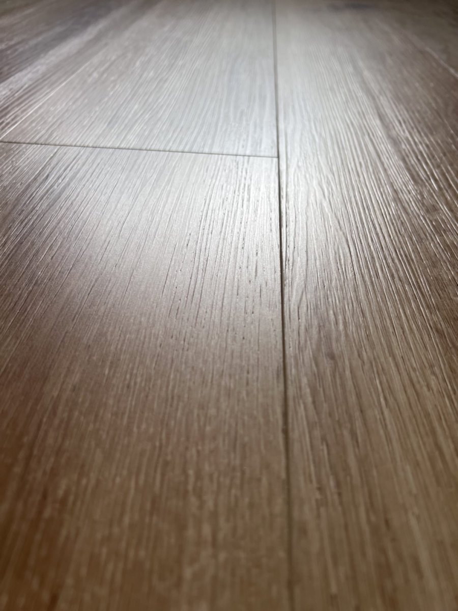 SPC ламинат "OneFloor" ЕСО 5011 (4V фаска) (1220*184*4 мм) — купить в Великом Новгороде