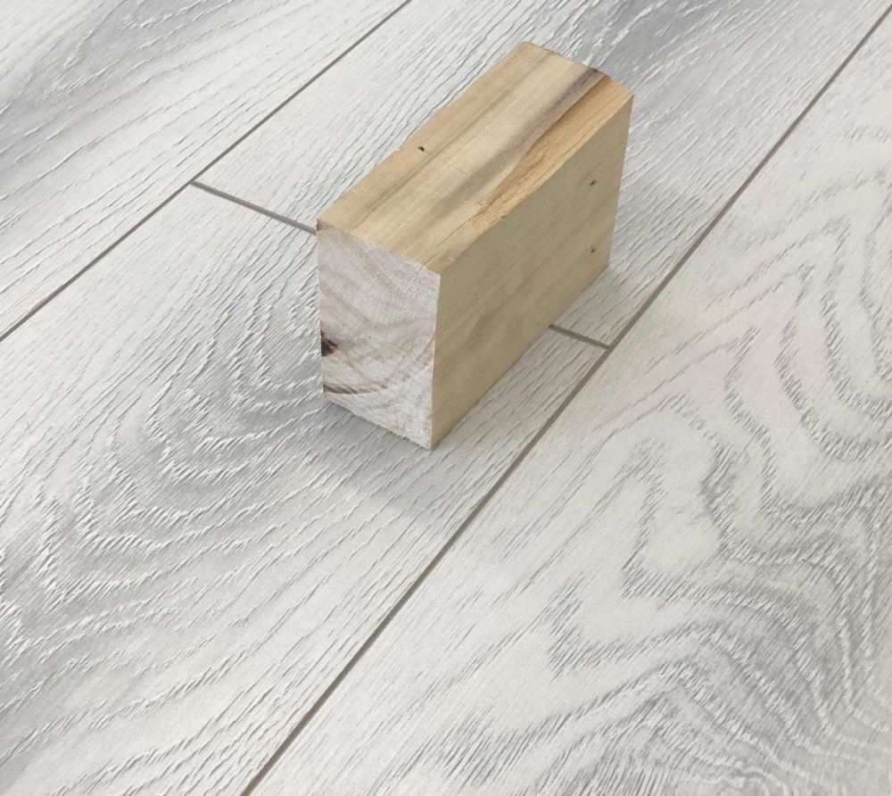 Ламинат "SunFloor" 8/32 4V Вяз Бейкер 36 (1380*193*8 мм) — купить в Великом Новгороде