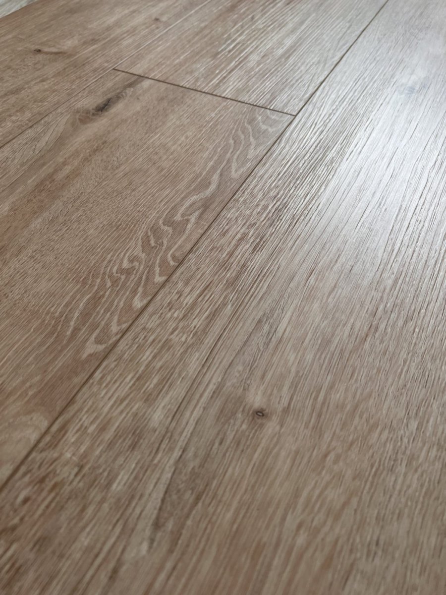 SPC ламинат "OneFloor" ЕСО 5062 (4V фаска) (1220*184*4 мм) — купить в Великом Новгороде