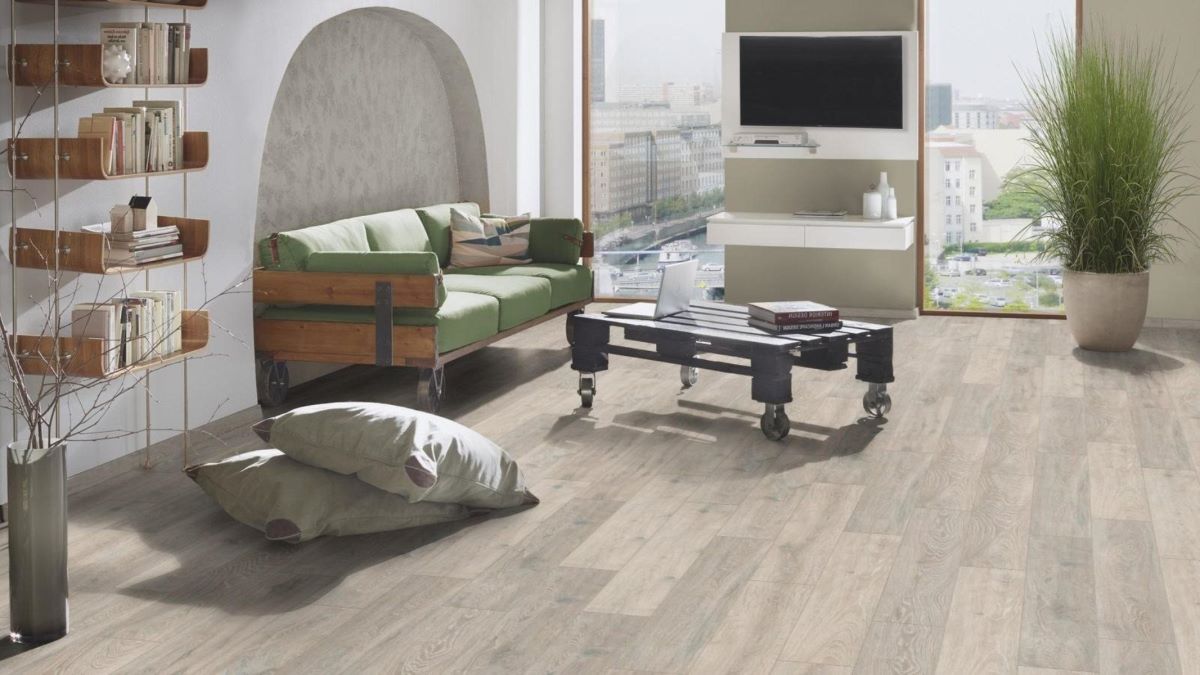 Ламинат "Kronospan" Super Natural Classic Дуб Колорадо 5543 (1285*192*8 мм) — купить в Великом Новгороде