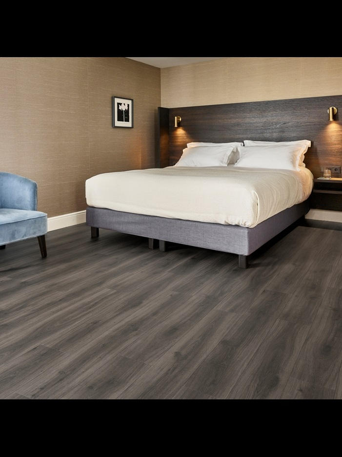 Замковая ПВХ плитка Tradition Oak 890 (1251*189*5 мм) — купить в Великом Новгороде