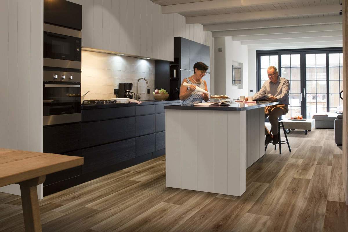 Замковая ПВХ плитка "Berry Alloc" Pureclick 55 LIME OAK 966D (204*1326*5 мм) — купить в Великом Новгороде