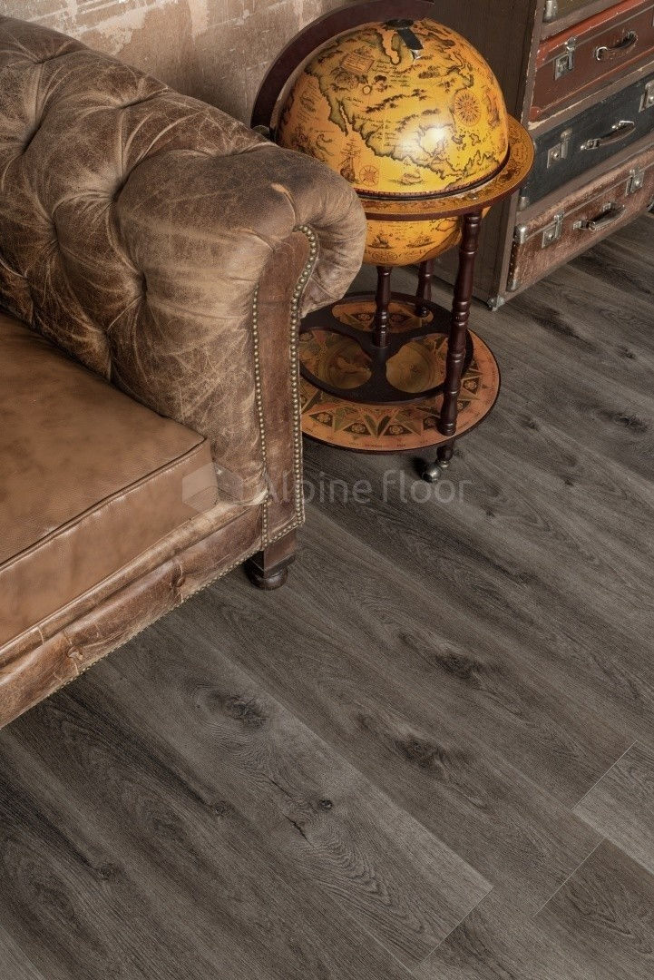 Замковая ПВХ плитка "Alpine Floor" Дуб торфяной  (1524*180*8мм) — купить в Великом Новгороде