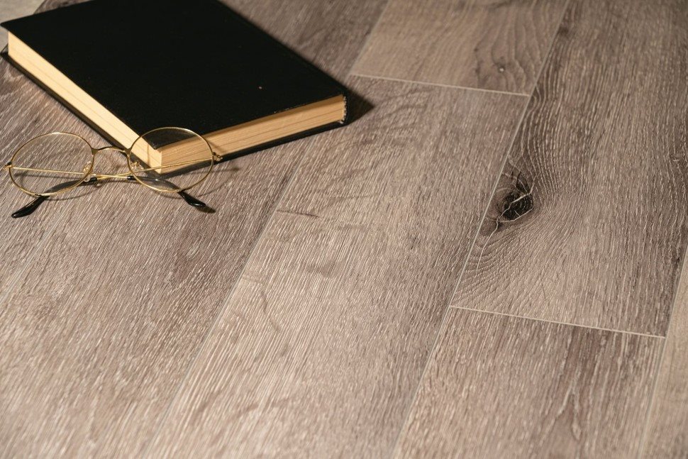 Виниловый ламинат "Bonkeel" Style Дуб Чесил (1200*125*4 мм) — купить в Великом Новгороде