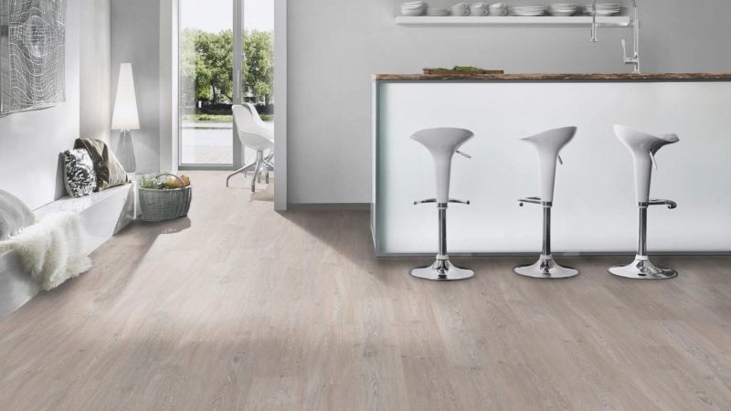 Ламинат Дуб Белый Масляный 33 класс "Krono original" Forte Classic 5552 oak (1285*192*8 мм) — купить в Великом Новгороде