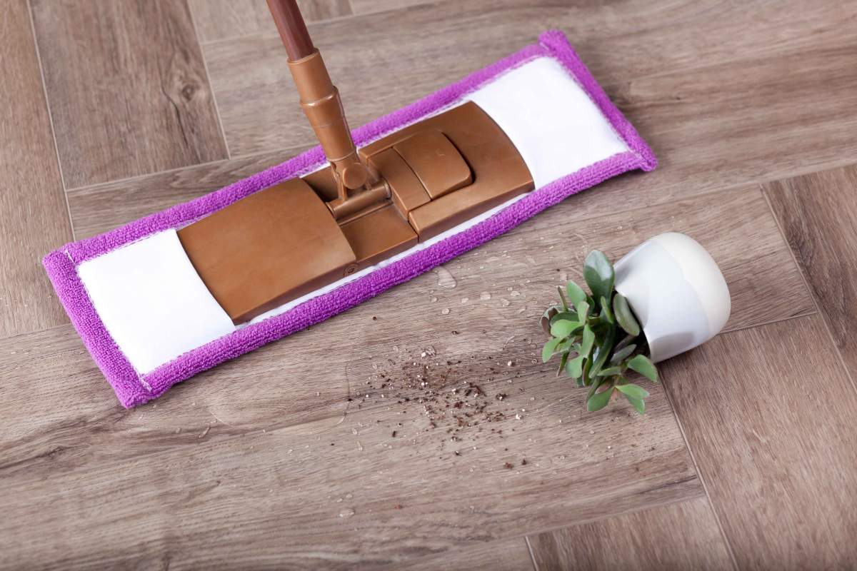 Замковая ПВХ плитка "Aberhof" Carmelita 1862 (615*123*5 мм) — купить в Великом Новгороде