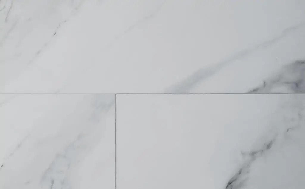 Виниловые полы "FirmFit" Tiles Мрамор Калакатта XT-4000 (600*300*5 мм) — купить в Великом Новгороде