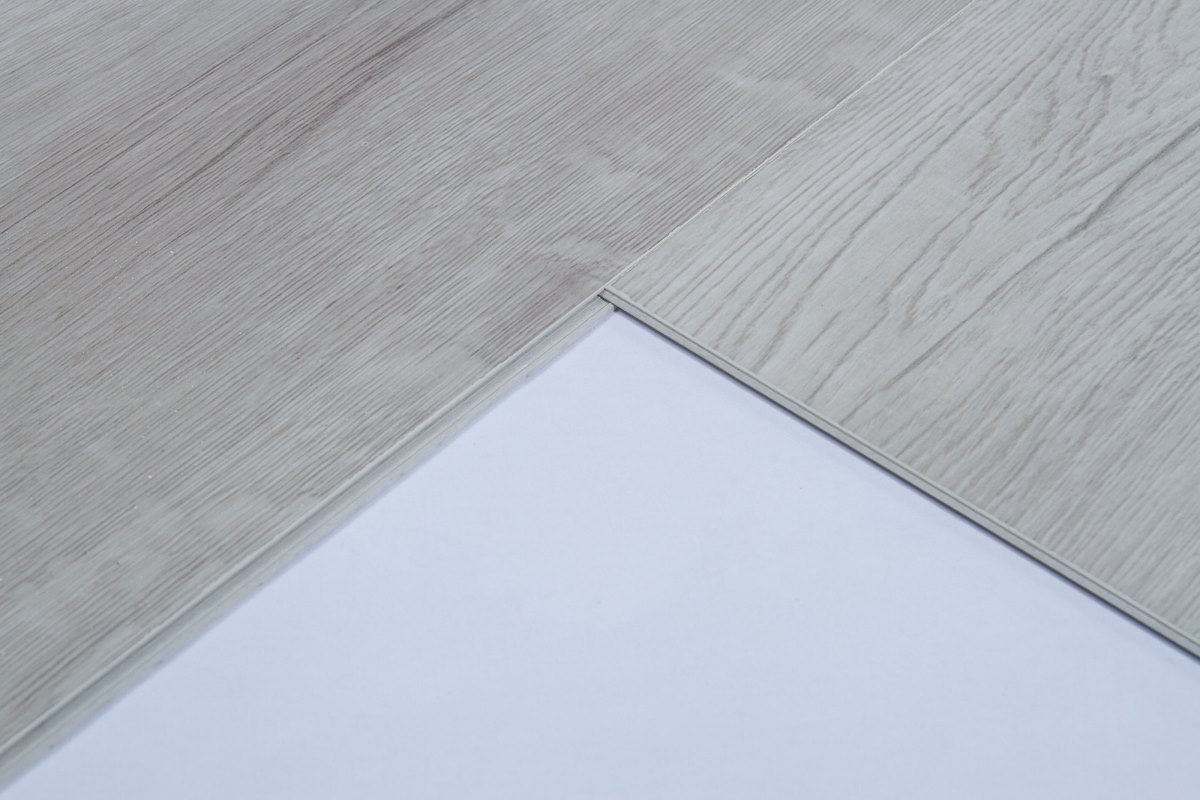 SPC ламинат "OneFloor" ЕСО 5050 (4V фаска) (1220*184*4 мм) — купить в Великом Новгороде