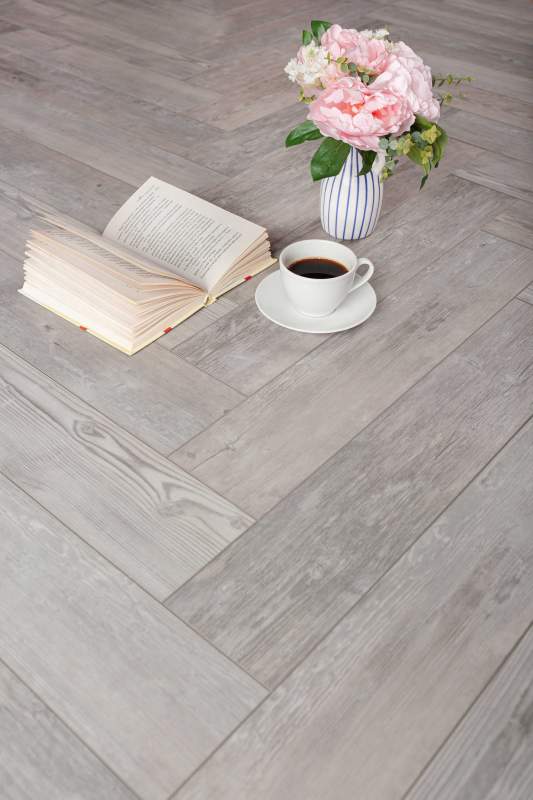 Замковая ПВХ плитка "Aberhof" Carmelita 1687 (615*123*5 мм) — купить в Великом Новгороде