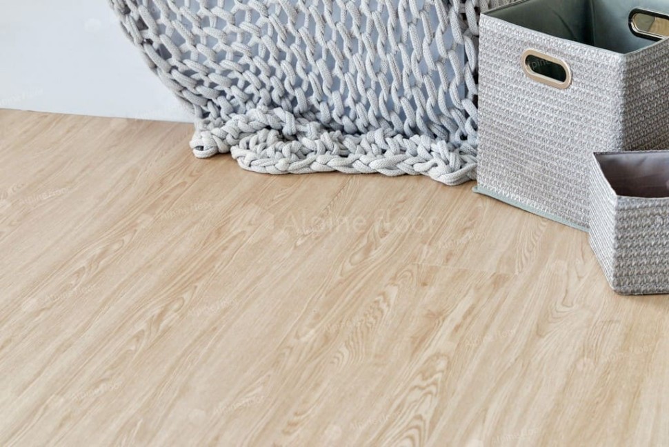 Виниловый ламинат "Alpine Floor" Classic Light MC Ясень Макао (1220*183*3,5 мм) — купить в Великом Новгороде